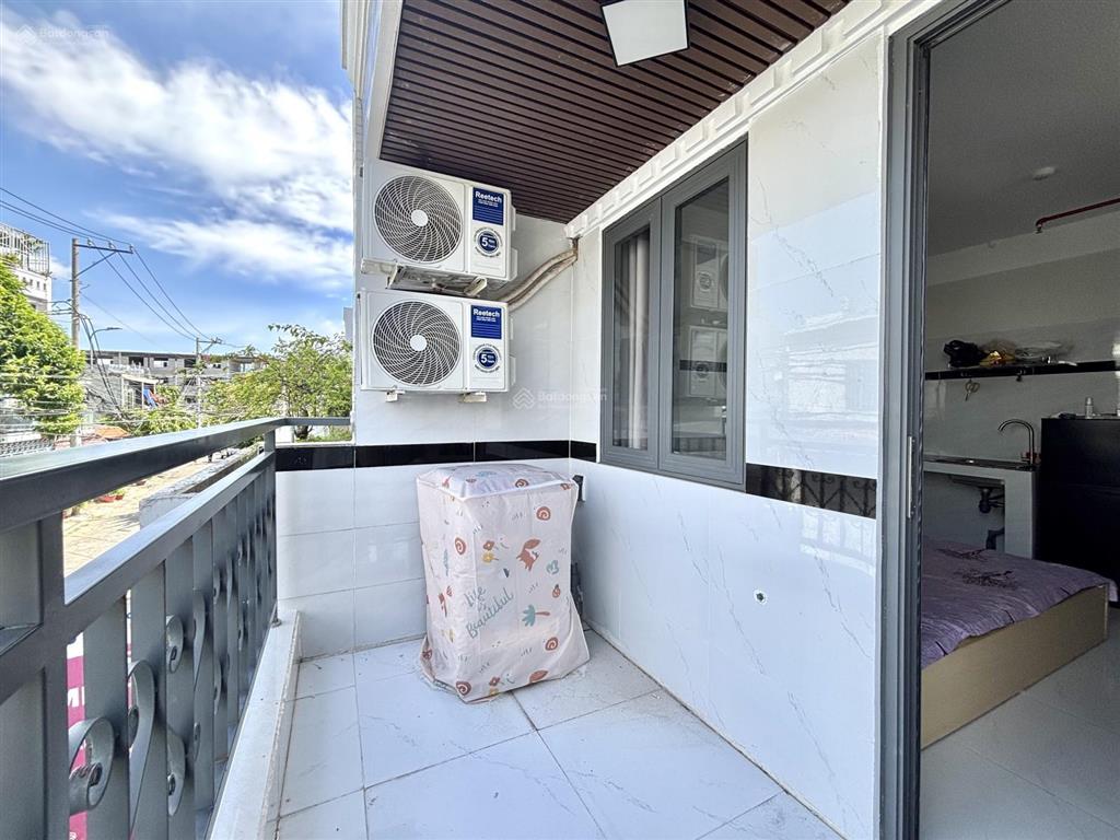 Studio ban công full nội thất ngay gần đh lao động xã hội