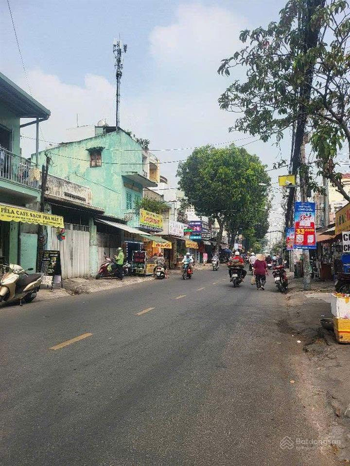 Mtkd lạc long quân  q11  gần đầm sen  3 tầng  39m2  dòng tiền 15tr/tháng  chỉ 5 tỷ tl