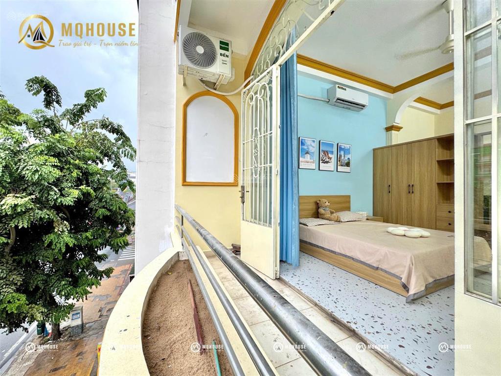 Studio ban công full nội thất máy giặt riêng ngay khu etown cộng hòa