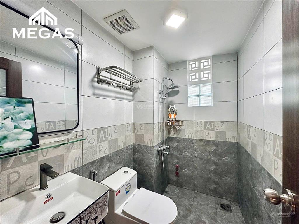 Studio ban công full nội thất ngay ngã tư bảy hiền
