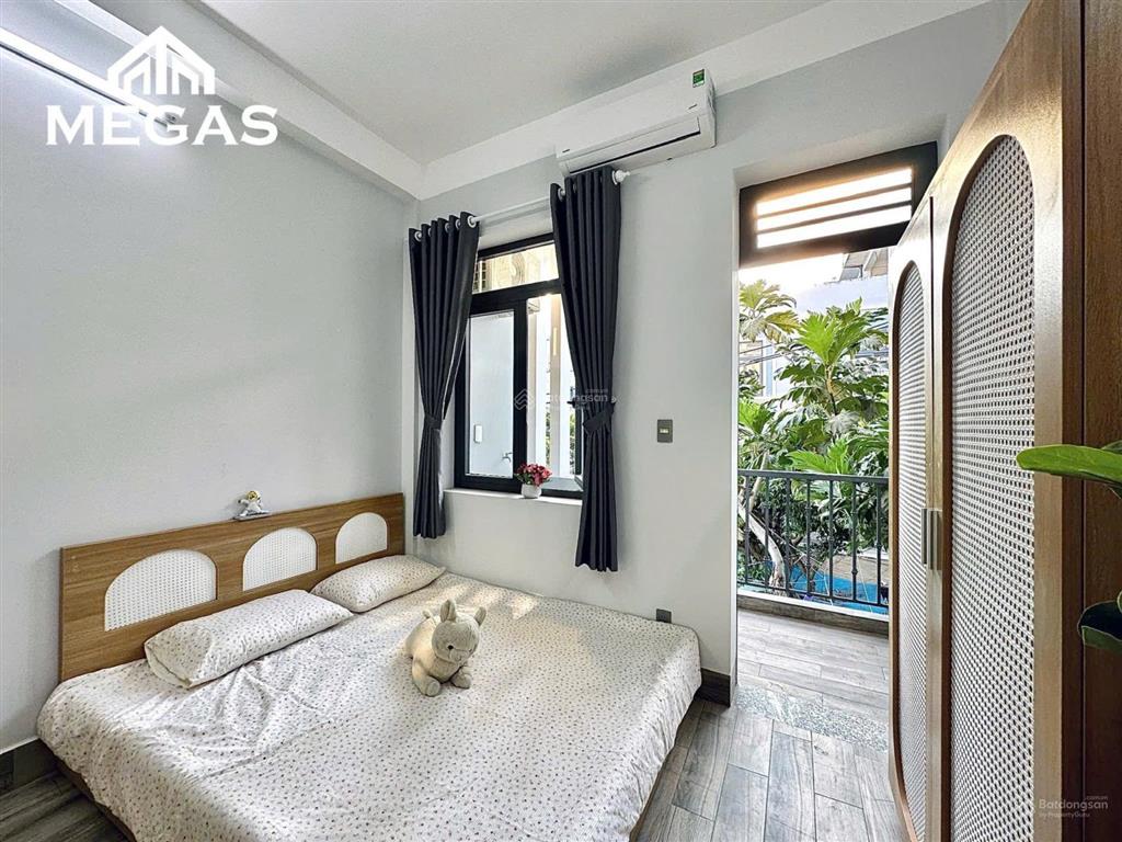 Studio ban công full nội thất ngay ngã tư bảy hiền