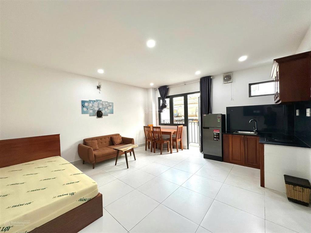 Studio rộng full nội thất ban công thoáng mát khu nhà ga t3