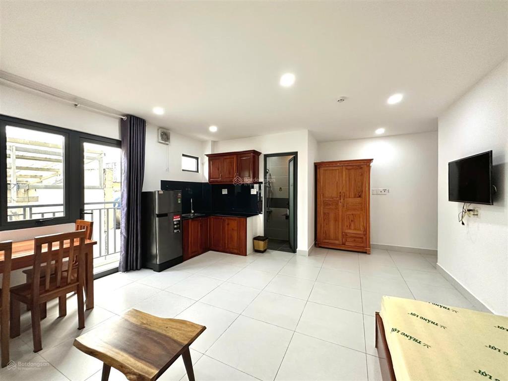 Studio rộng full nội thất ban công thoáng mát khu nhà ga t3