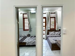 Căn hộ 2 phòng ngủ ban công full nội thất gần sân bay