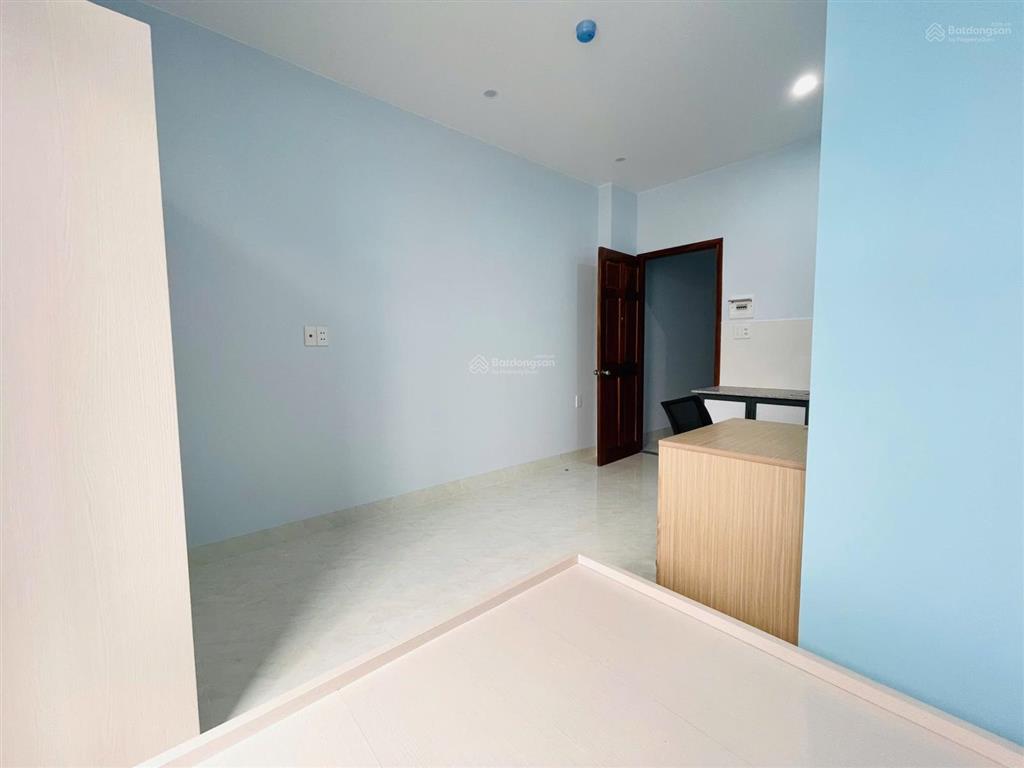 Studio ban công full nội thất  gần đh văn hiến  máy giặt riêng