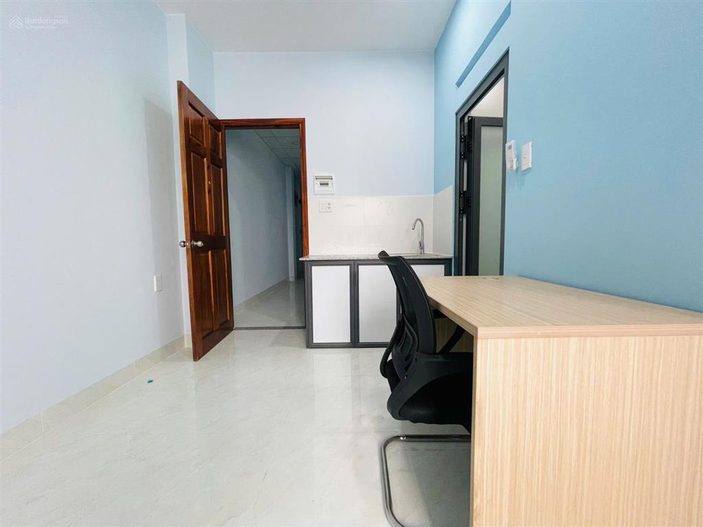 Studio ban công full nội thất  gần đh văn hiến  máy giặt riêng