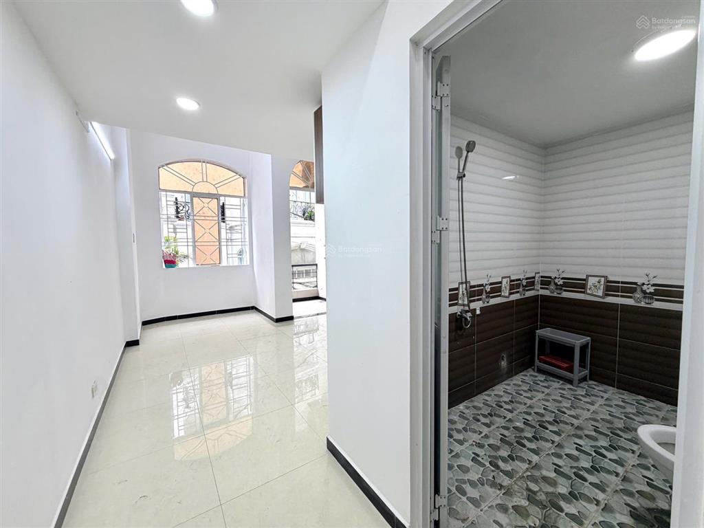 Khai trương duplex ban công, 1pn, 2pn giá hssv ngay ngã tư bảy hiền