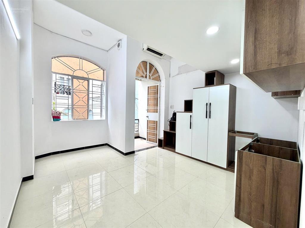 Khai trương duplex ban công, 1pn, 2pn giá hssv ngay ngã tư bảy hiền