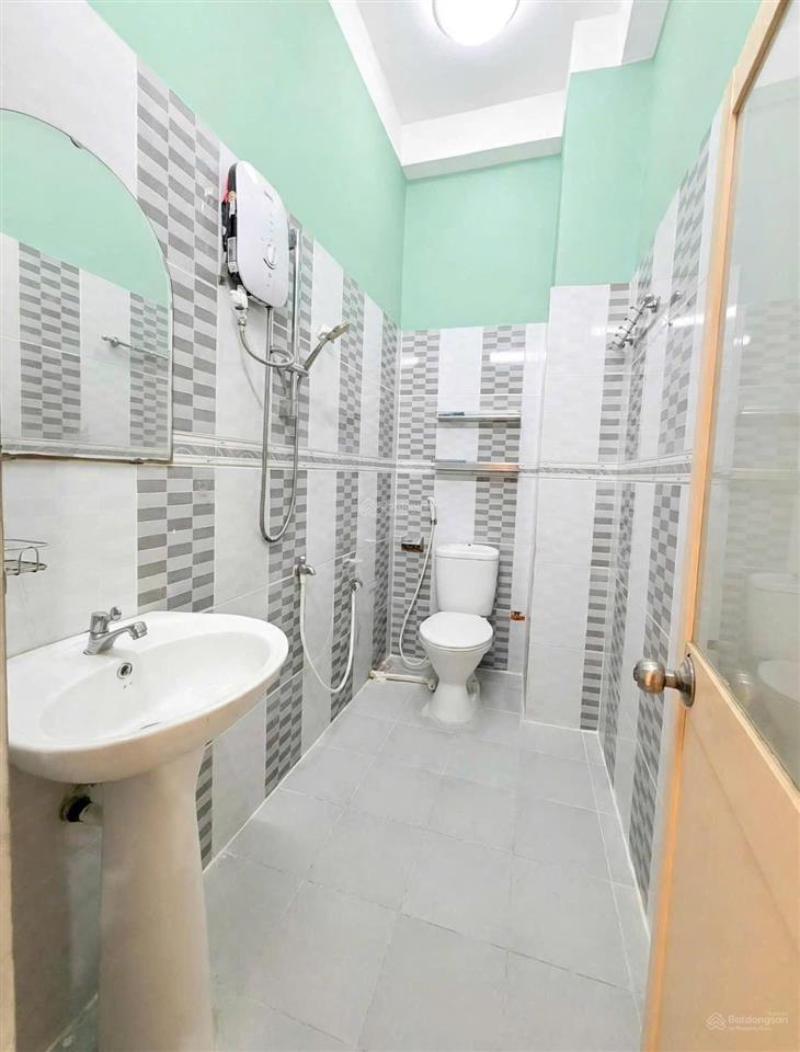 Duplex ban công rộng ngay khu etown tân bình