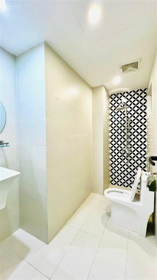 Tòa chdv hào nam, 111m2*22p, dòng tiền 1.5 tỷ/năm, ngõ thẳng, trước nhà ba gác, 3 mặt thoáng, pccc