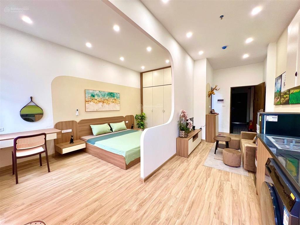 Tòa chdv hào nam, 111m2*22p, dòng tiền 1.5 tỷ/năm, ngõ thẳng, trước nhà ba gác, 3 mặt thoáng, pccc