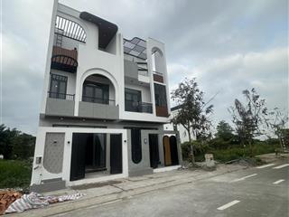 Nền rẻ nhất tại the sol city, đường n3 cạnh chợ hưng long 2,3 tỷ, 75m2, shr, thuế ai tự đóng