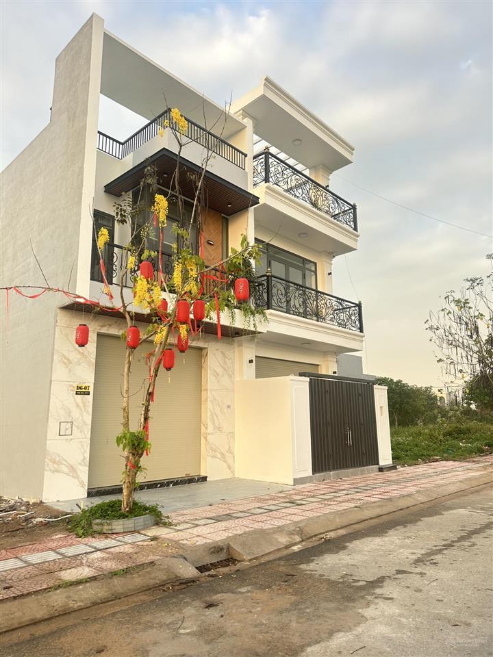 Đất đừơng 22 mét the sol city, giá tốt nhất 2,85 tỷ, 100m2 ở cạnh chợ hưng long
