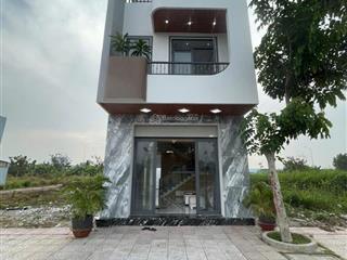 Bán nhà mặt phố đừơng 22 mét tại the sol city, giá siêu hời 5 tỷ, 100m2 , shr hoàn công, kinh doanh