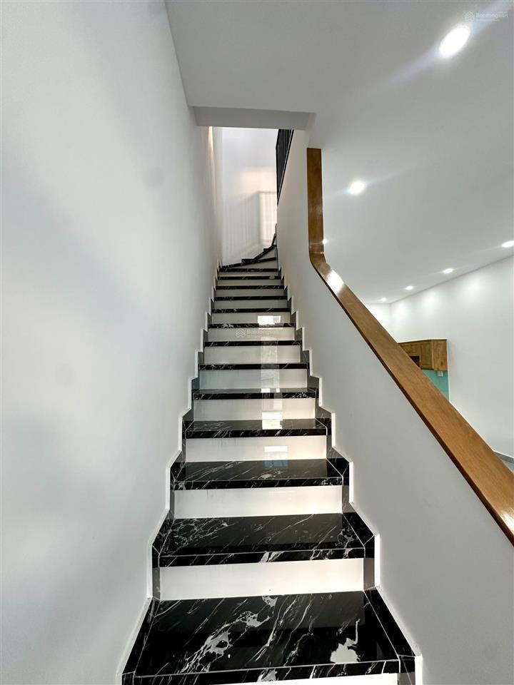 Nhà liền kề a9  23, 3,55 tỷ, 75m2, 3pn, 3wc, hướng tây bắc the sol city, giá tốt