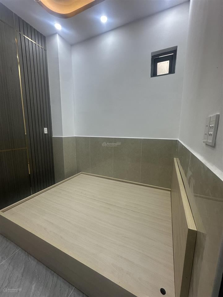 Nhà phố góc 3 lầu view hồ bơi the sol city, 4,350 tỷ, full nội thất, shr, đã hoàn công hỗ trợ vay