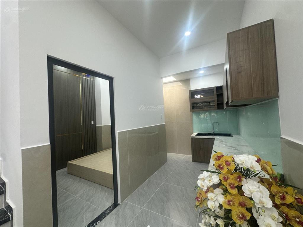 Nhà phố góc 3 lầu view hồ bơi the sol city, 4,350 tỷ, full nội thất, shr, đã hoàn công hỗ trợ vay