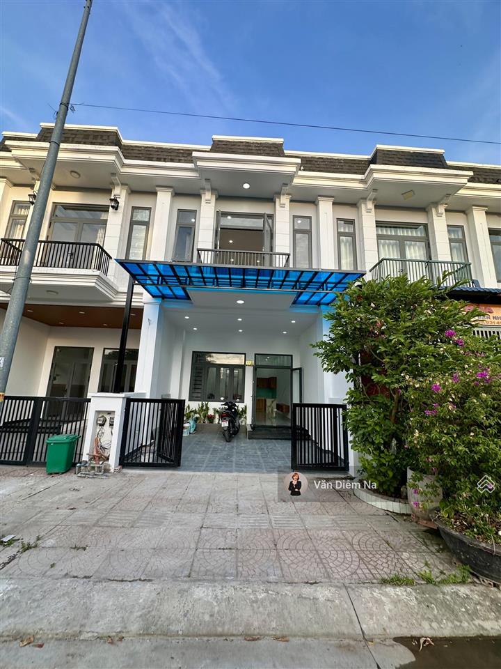 Bán phố đường d5 tại the sol city, 3,5 tỷ, 75m2, 3pn, 3wc, giá cực chất, hot!