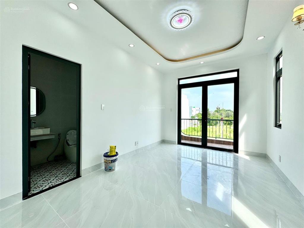 Nhà góc 2 mặt tiền the sol city, đường n9, 4tỷ550 80m2, shr, hoàn công, full nội thất, hỗ trợ vay