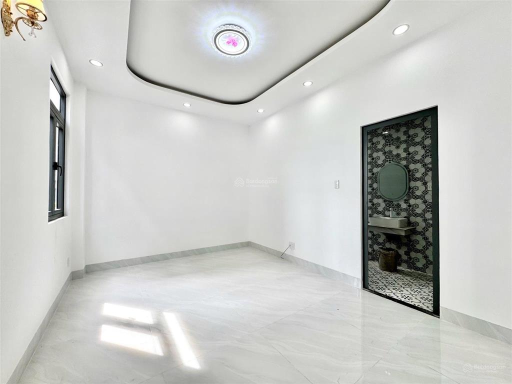 Nhà góc 2 mặt tiền the sol city, đường n9, 4tỷ550 80m2, shr, hoàn công, full nội thất, hỗ trợ vay