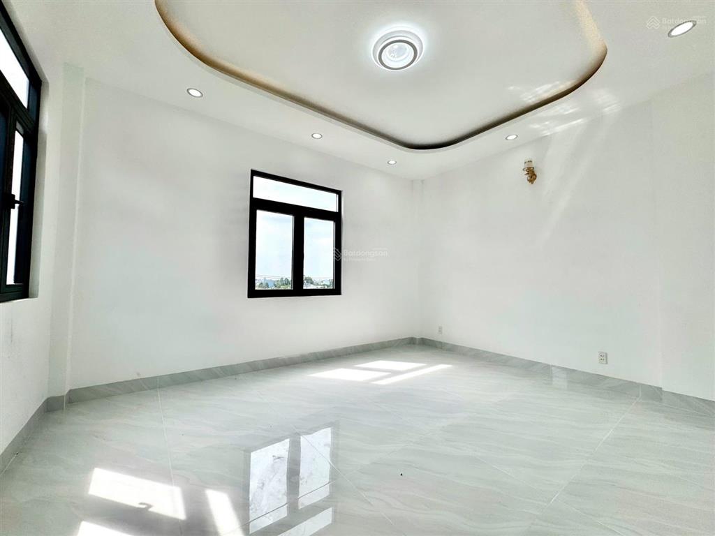Nhà góc 2 mặt tiền the sol city, đường n9, 4tỷ550 80m2, shr, hoàn công, full nội thất, hỗ trợ vay
