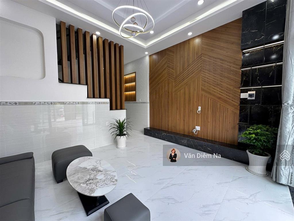Bán gấp nhà riêng 4,09 tỷ, 100m2 tại five star eco city, cần giuộc, long an