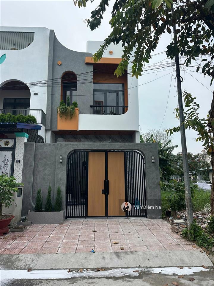 Bán gấp nhà riêng 4,09 tỷ, 100m2 tại five star eco city, cần giuộc, long an