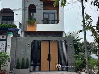 Bán gấp nhà riêng 4,09 tỷ, 100m2 tại five star eco city, cần giuộc, long an