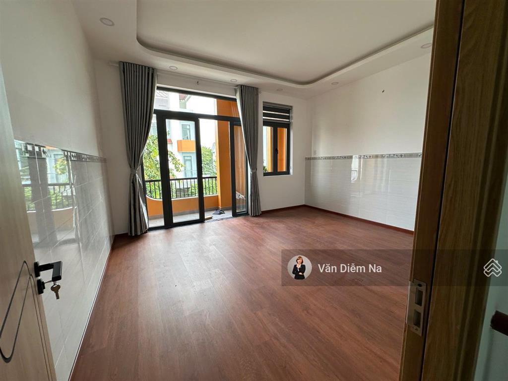 Bán gấp nhà riêng 4,09 tỷ, 100m2 tại five star eco city, cần giuộc, long an
