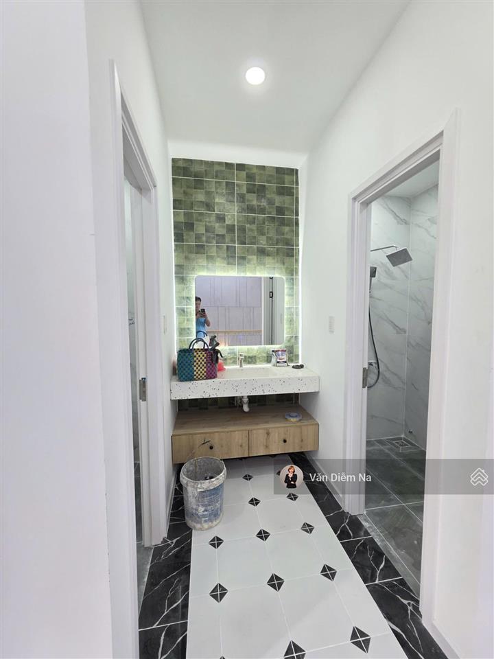 Bán nhà mặt phố view kênh mát 3,85 tỷ, còn tl 81m2 tại the sol city, long thượng, cần giuộc