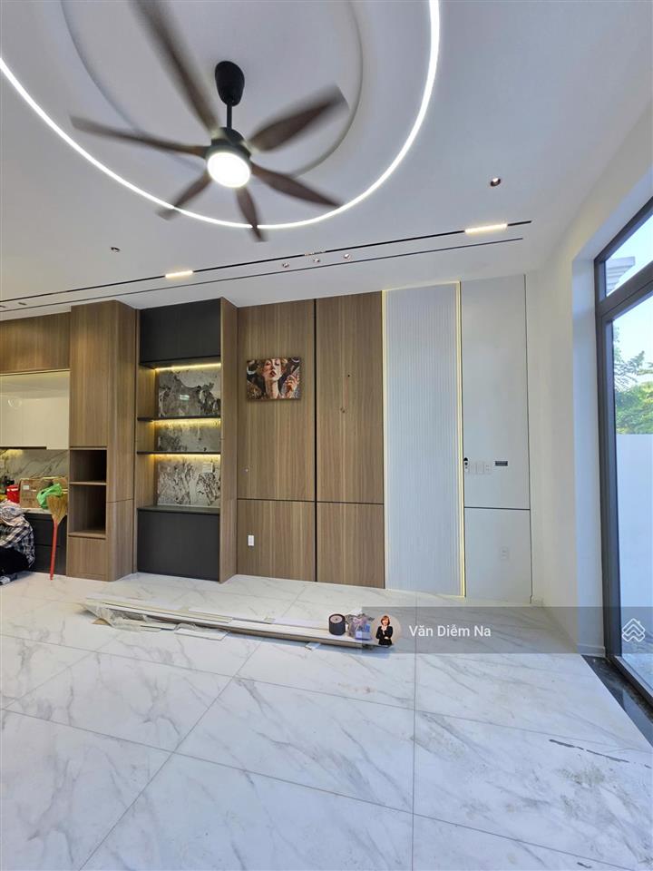 Bán nhà mặt phố view kênh mát 3,85 tỷ, còn tl 81m2 tại the sol city, long thượng, cần giuộc