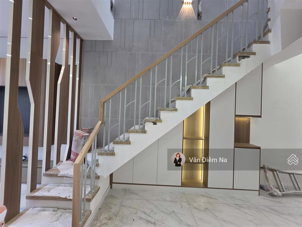 Bán nhà mặt phố view kênh mát 3,85 tỷ, còn tl 81m2 tại the sol city, long thượng, cần giuộc