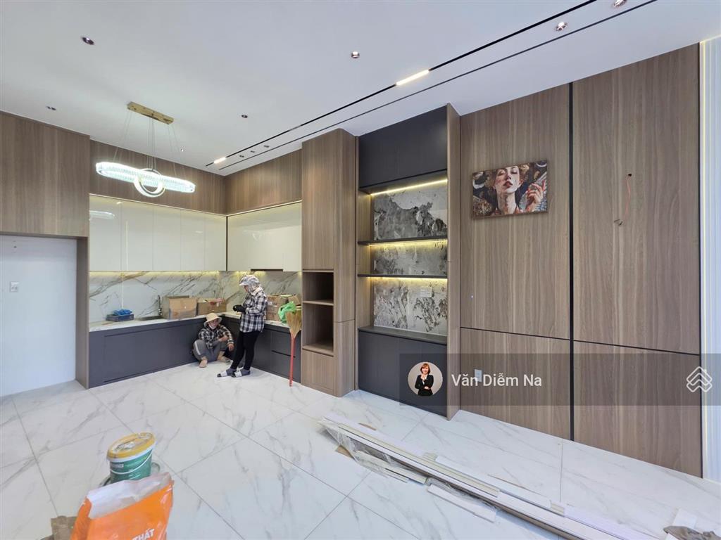 Bán nhà mặt phố view kênh mát 3,85 tỷ, còn tl 81m2 tại the sol city, long thượng, cần giuộc