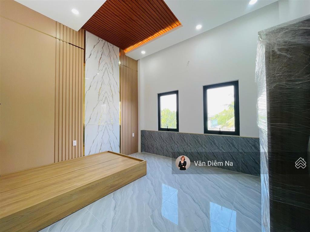 Hàng hiếm nhà long trạch hoàn công, 1,99 tỷ, 108m2, np 3pn, 2wc, sổ sẵn, cho thuê ngay được.