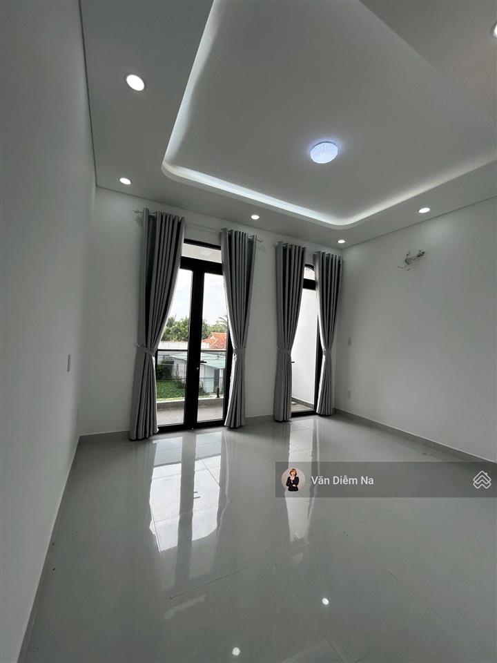 Mất khả năng chi trả, bán nhà đẹp ubnd rạch kiến 2,1 tỷ, 104m2, shr hoàn công