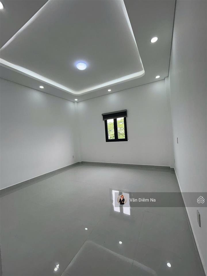 Mất khả năng chi trả, bán nhà đẹp ubnd rạch kiến 2,1 tỷ, 104m2, shr hoàn công