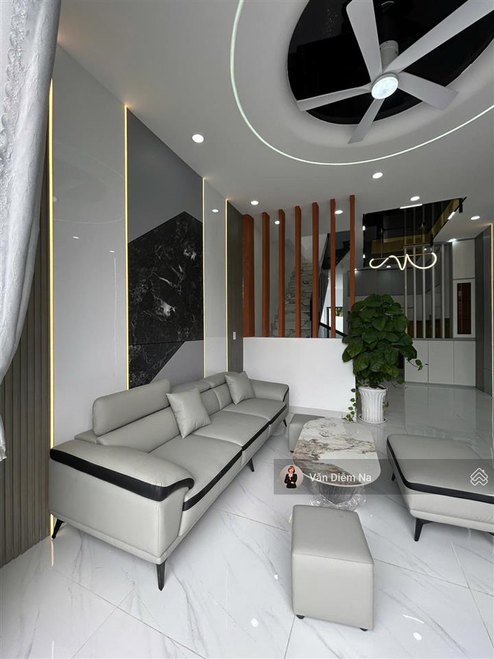 Mất khả năng chi trả, bán nhà đẹp ubnd rạch kiến 2,1 tỷ, 104m2, shr hoàn công