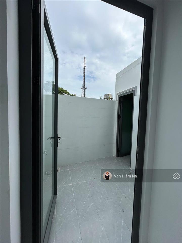 Mất khả năng chi trả, bán nhà đẹp ubnd rạch kiến 2,1 tỷ, 104m2, shr hoàn công