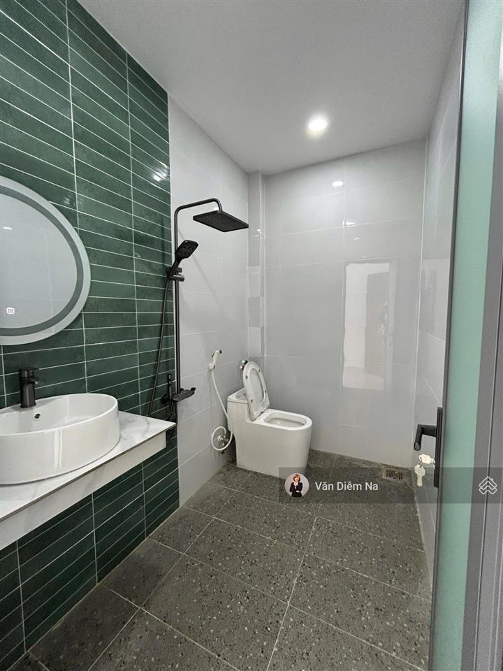 Mất khả năng chi trả, bán nhà đẹp ubnd rạch kiến 2,1 tỷ, 104m2, shr hoàn công