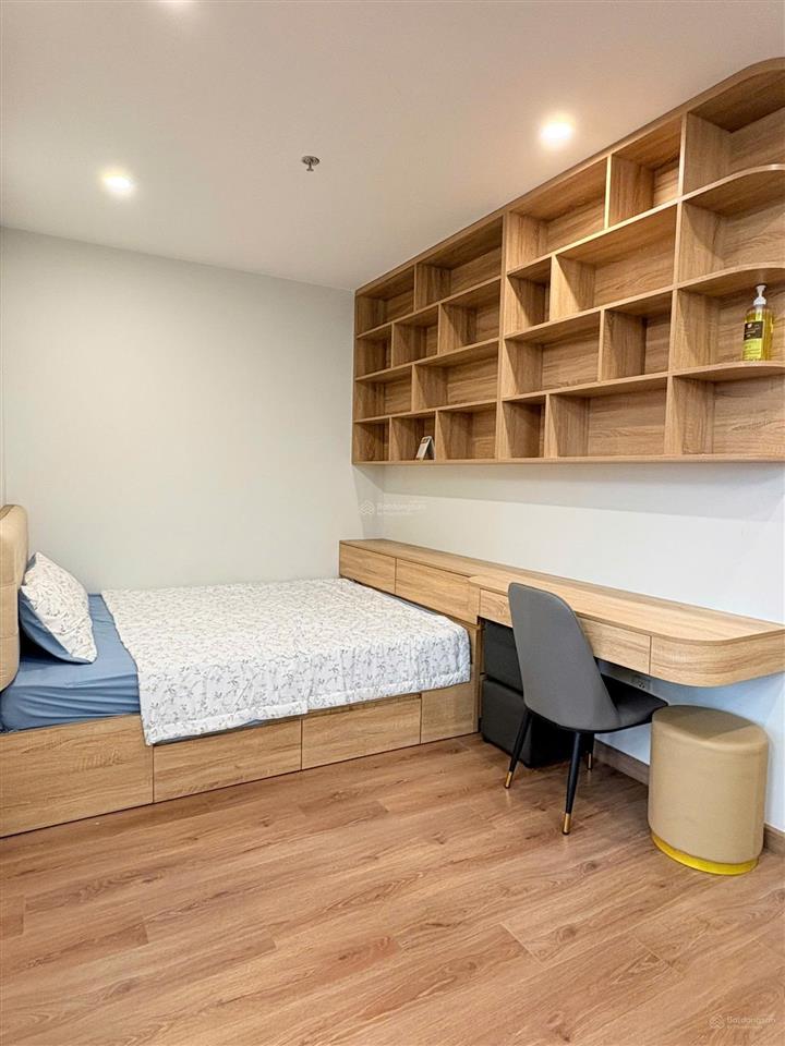 Quỹ căn 2 ngủ  giá đầu tư hơn 6 tỷ, sẵn sổ đỏ, full đồ tại central field 219 trung kính