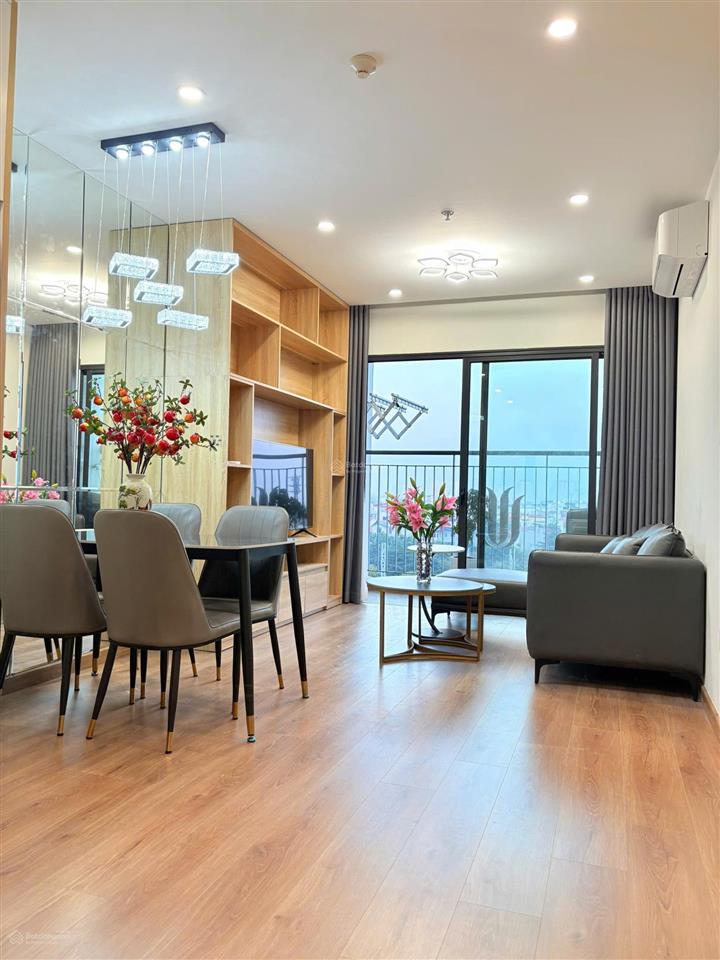 Quỹ căn 2 ngủ  giá đầu tư hơn 6 tỷ, sẵn sổ đỏ, full đồ tại central field 219 trung kính