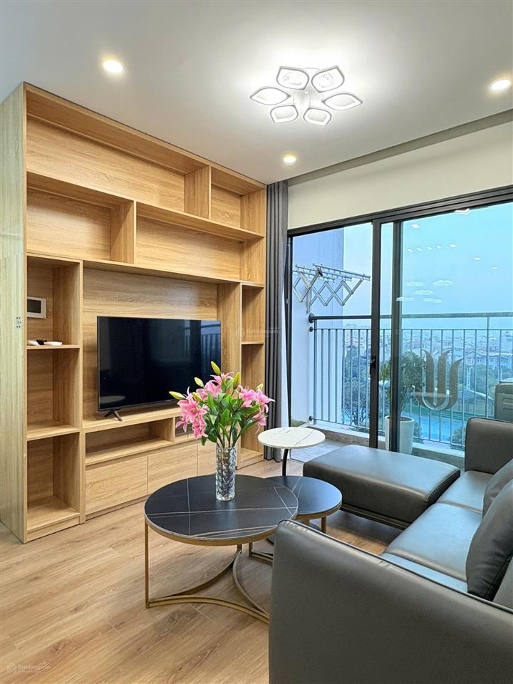 Quỹ căn 2 ngủ  giá đầu tư hơn 6 tỷ, sẵn sổ đỏ, full đồ tại central field 219 trung kính