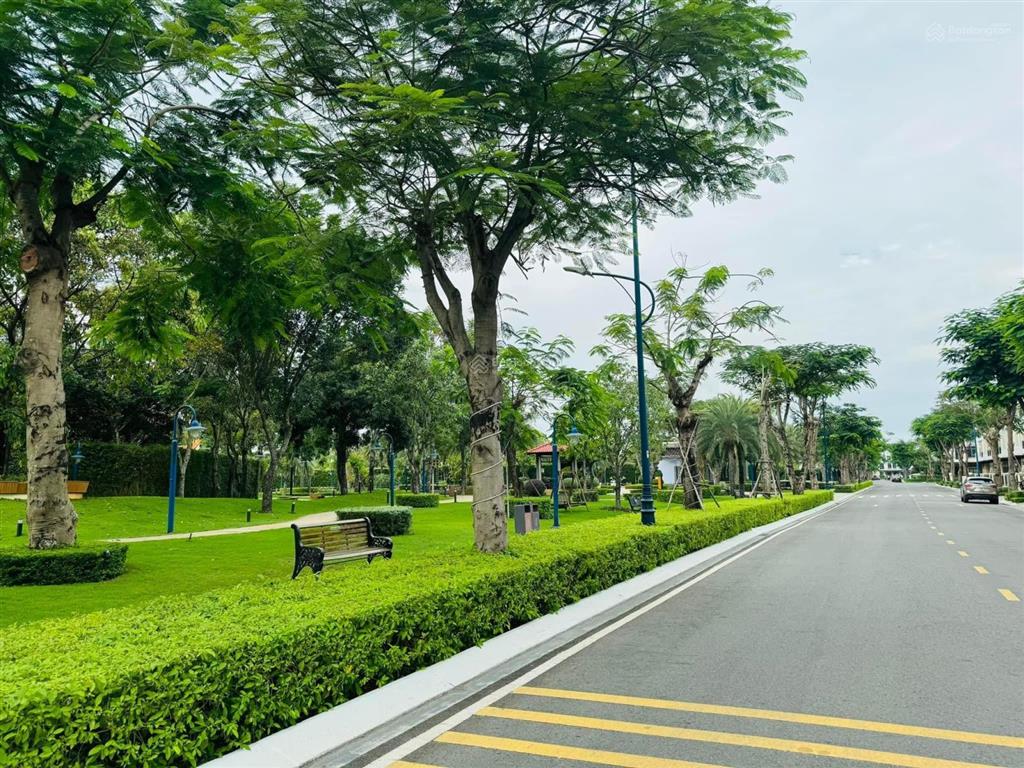Chính chủ gửi bán verosa khang điền 5x15m..  nam lê