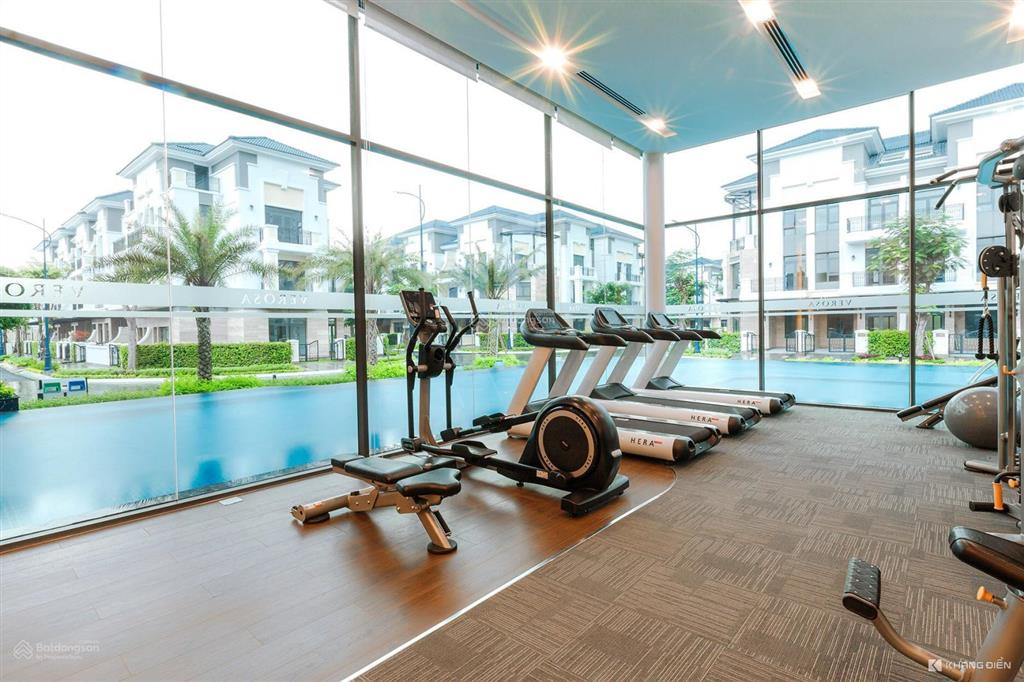 Chính chủ gửi bán verosa khang điền tốt nhất chỉ 14,2 tỷ.  nam lê ở verosa xem nhà thực tế