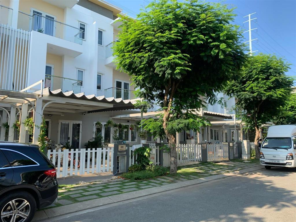 Bán nhanh nhà phố melosa khang điền 5x23m full nội thất, sân vườn chỉ 11 tỷ