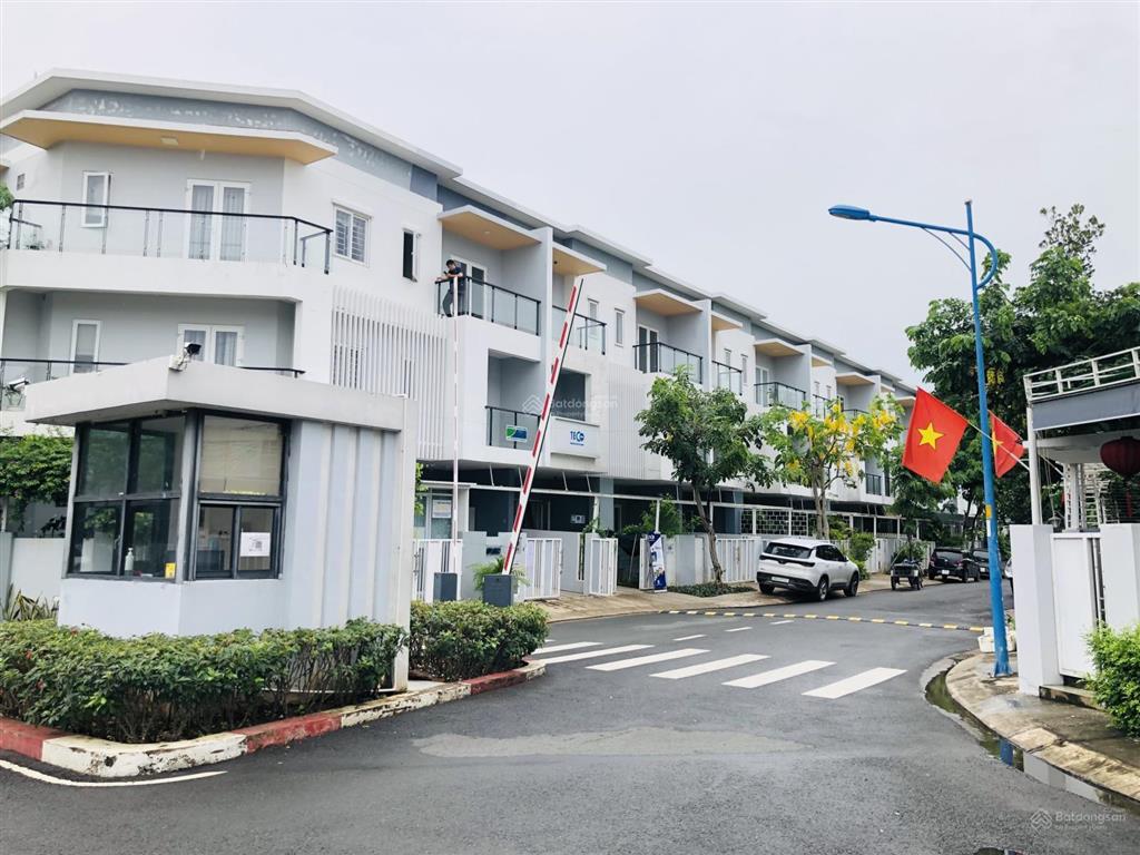 Cần bán nhanh nhà phố mega village khang điền, giá 8,3 tỷ.  nam lê xem nhà thực tế