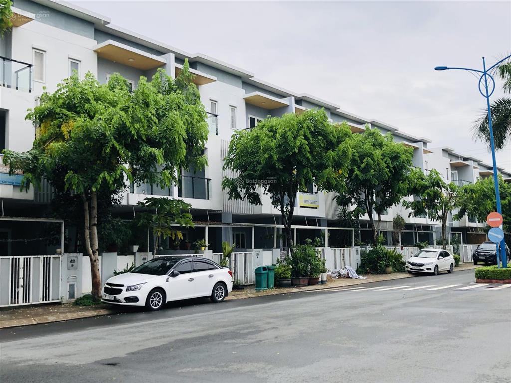 Cần bán nhanh nhà phố mega village khang điền, giá 8,3 tỷ.  nam lê xem nhà thực tế