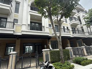 Bán cắt lỗ 4tỷ căn shophouse the classia khang điền. siêu kinh doanh dòng tiền. đối diện chung cư