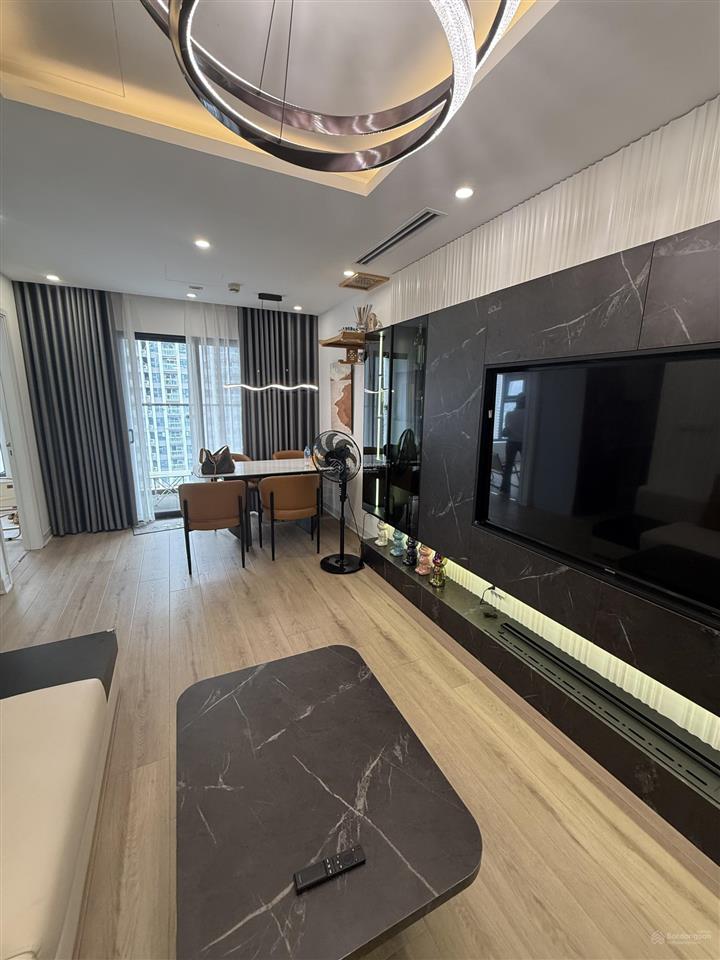 Siêu phẩm imperia garden 2pn full đồ mới đẹp đồng bộ, giá chỉ 16 tr/th vào luôn.  0977 858 ***