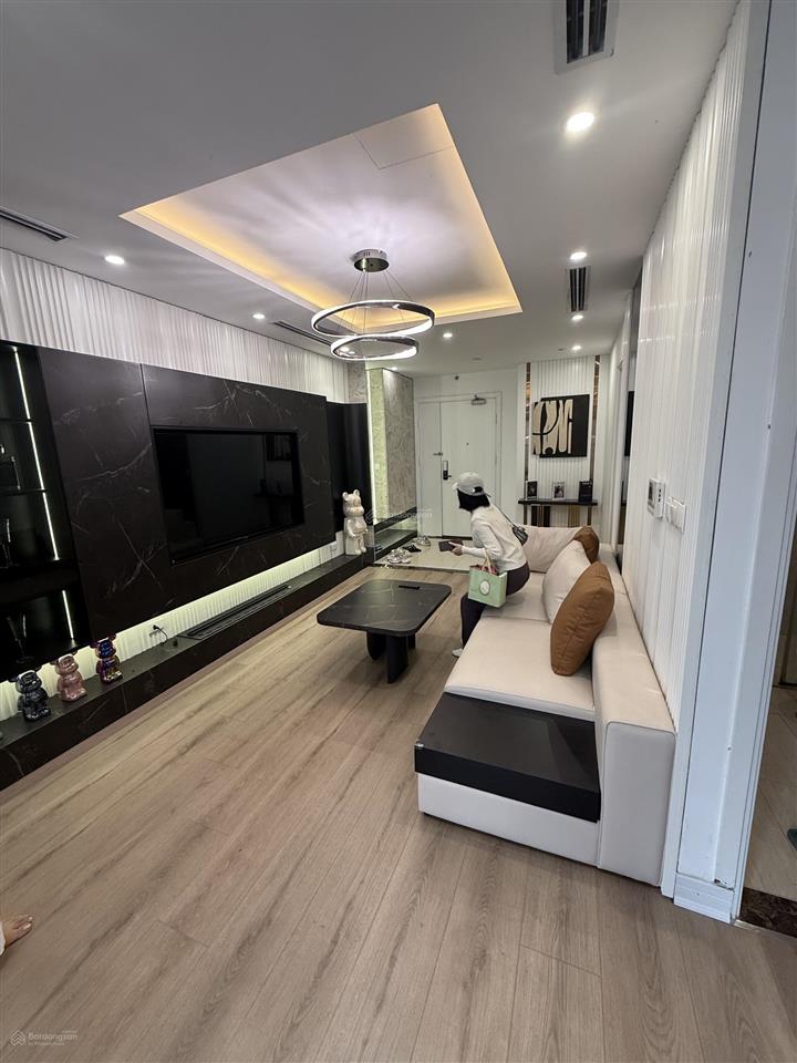 Siêu phẩm imperia garden 2pn full đồ mới đẹp đồng bộ, giá chỉ 16 tr/th vào luôn.  0977 858 ***